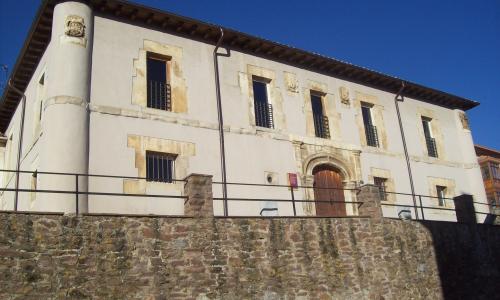 La Casona ó Palacio de los Gil